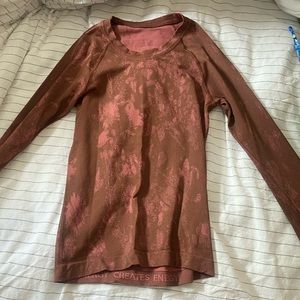 lulu lemon long sleeve swiftly